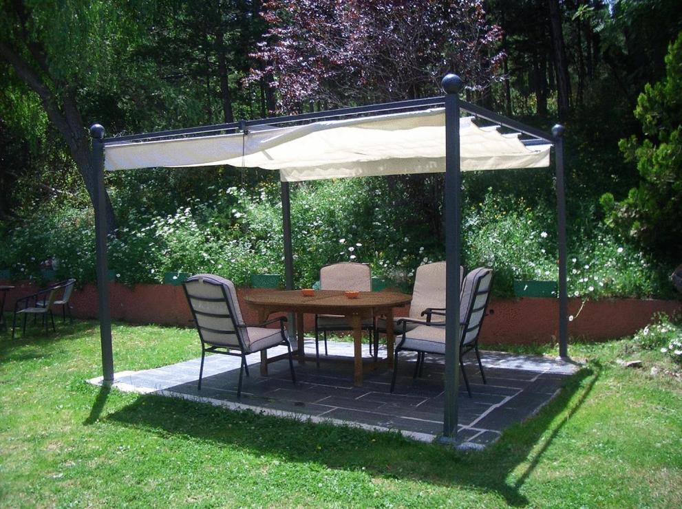 Niu Dels Falcons Bed & Breakfast La Molina  Luaran gambar