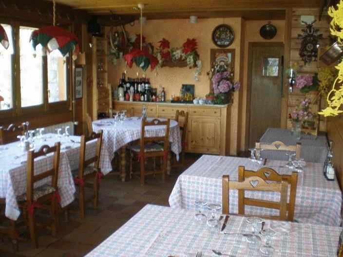 Niu Dels Falcons Bed & Breakfast La Molina  Luaran gambar