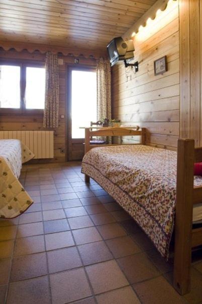 Niu Dels Falcons Bed & Breakfast La Molina  Bilik gambar