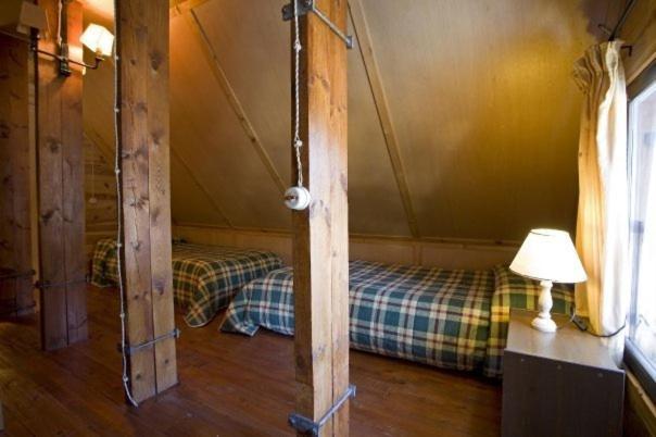 Niu Dels Falcons Bed & Breakfast La Molina  Bilik gambar